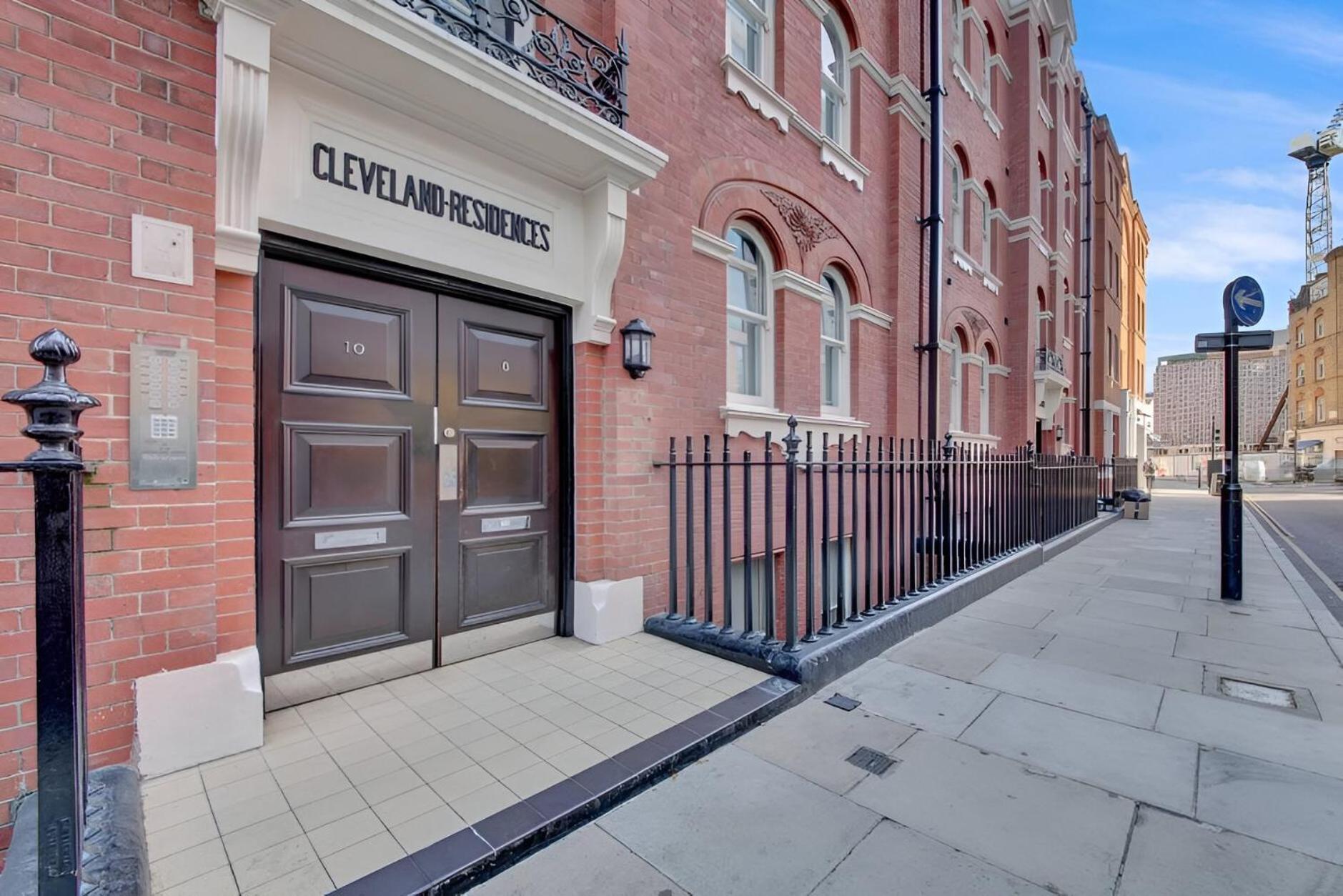 Mysquare One Bed Lower Floor Flat Near Oxford Street London
